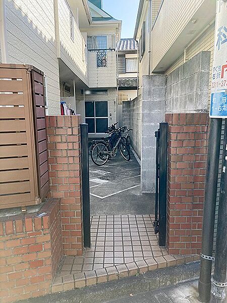 建物エントランス